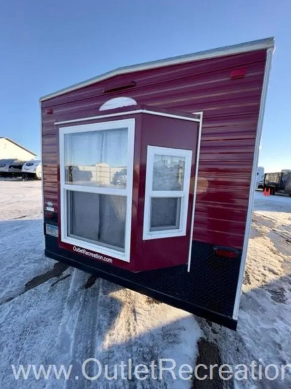 2015 Ice Castle Fish Houses