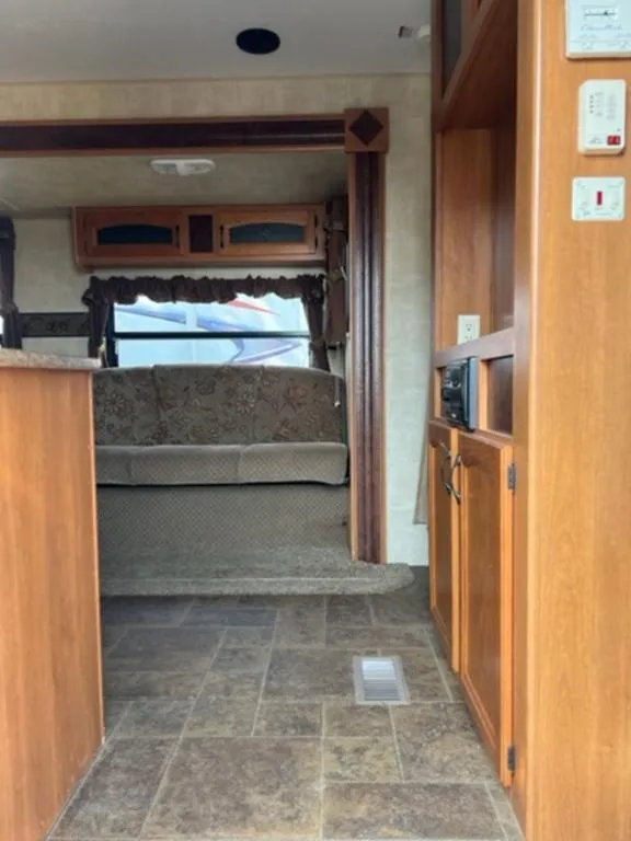 2011 Keystone RV hideout 30bhds