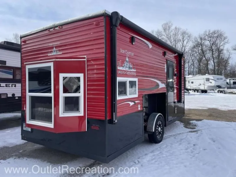 2020 Ice Castle Fish Houses