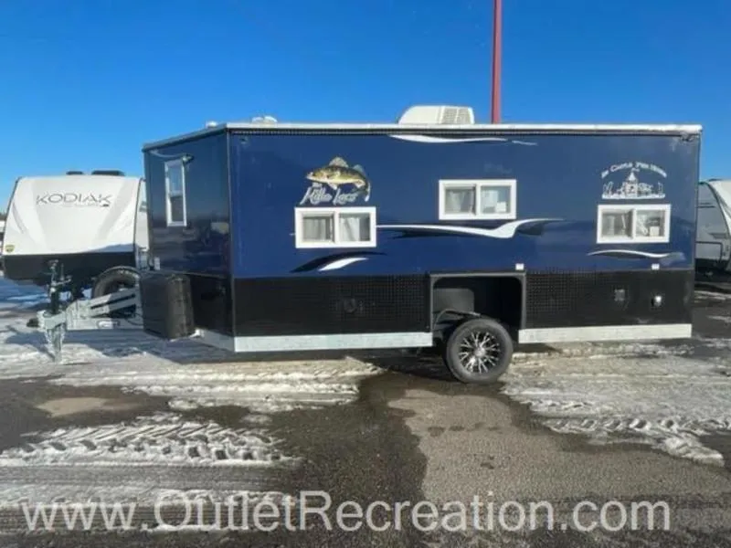 2023 Ice Castle Fish Houses
