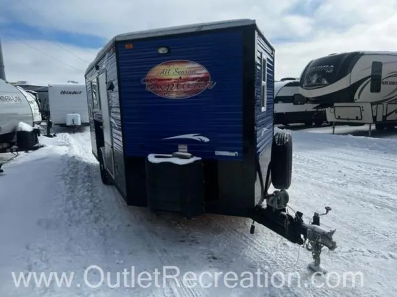 2021 Ice Castle Fish Houses