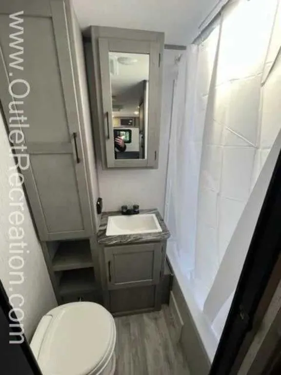2022 Dutchmen RV kodiak 196bh