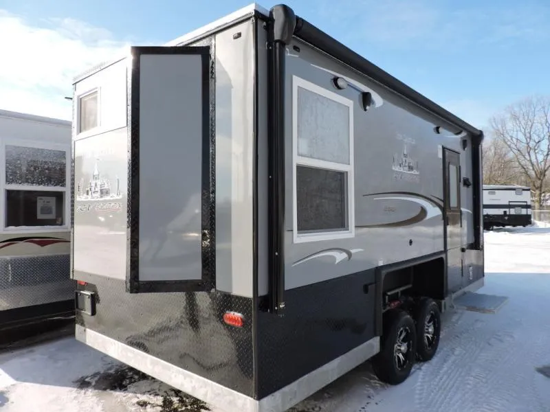 2023 Ice Castle Fish Houses