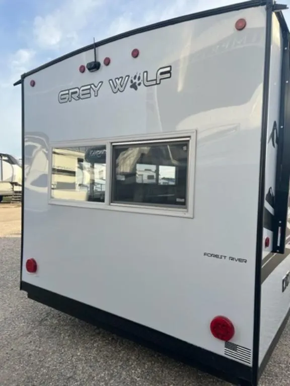 2023 Forest River cherokee grey wolf 17mp