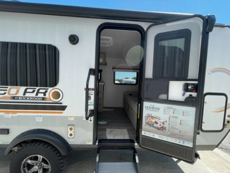 2023 Forest River cherokee grey wolf 23dbh