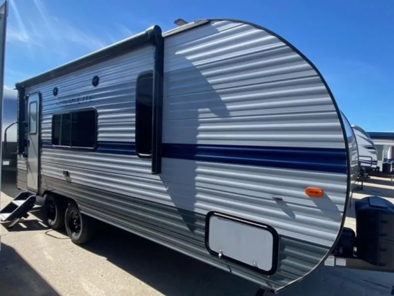 2021 Gulf Stream ameri-lite 218mb