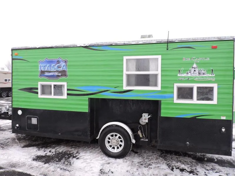 2018 Ice Castle Fish Houses