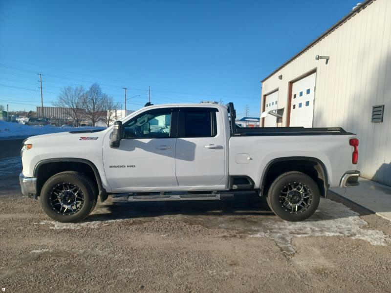 2022 Chevrolet 2500HD Silverado Z71 Double Cab