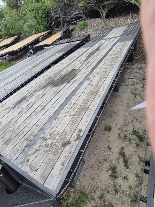 used Equipment / Flatbed Trailers Diamond C Trailers  for sale, in Tampa, FL Thumbnail 2