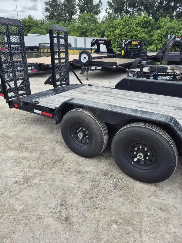used Equipment / Flatbed Trailers Diamond C Trailers  for sale, in Tampa, FL Thumbnail 3