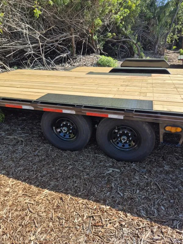 new Equipment / Flatbed Trailers Diamond C Trailers  for sale, in Tampa, FL Thumbnail 3