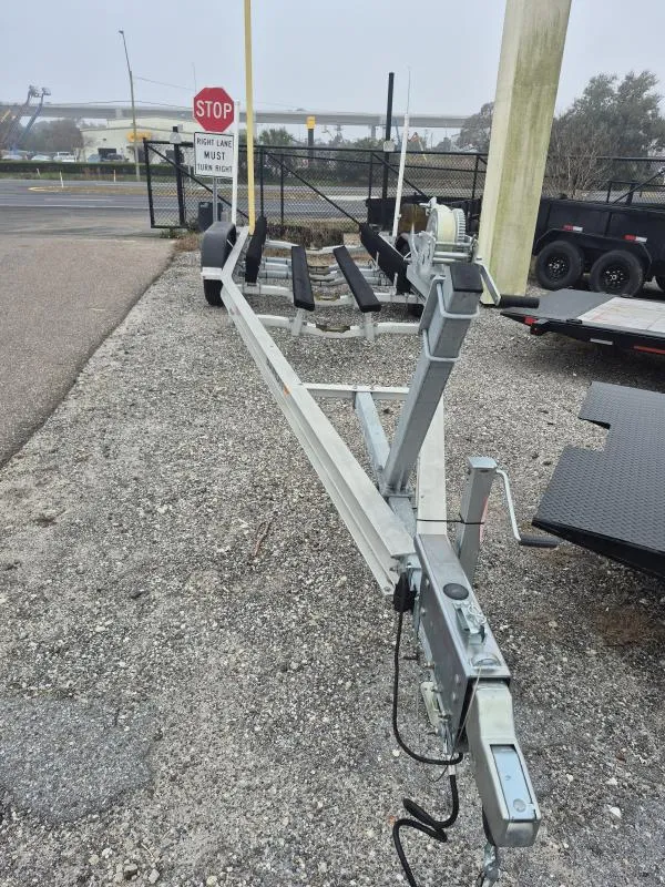 2025 Bandit Trailers 24'-26' TA BOAT TRAILER