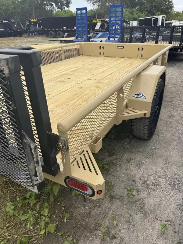 new Utility Trailers Diamond C Trailers  for sale, in Tampa, FL Thumbnail 2