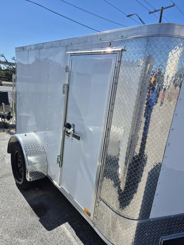 2025 Arising 5X8 SA ENCLOSED WHITE