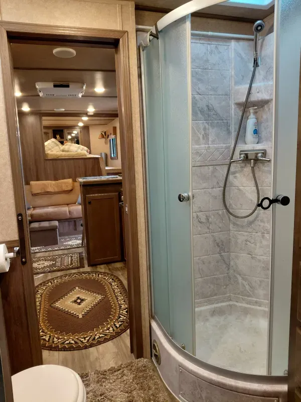 used Horse Trailers Lakota  for sale, in Williston, FL Thumbnail 6