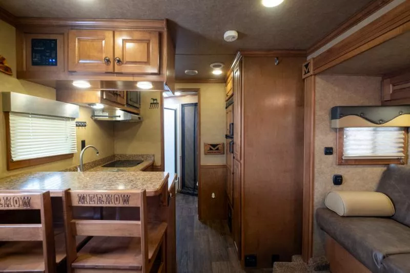 used Horse Trailers Merhow Trailers  for sale, in Seguin, TX Thumbnail 23