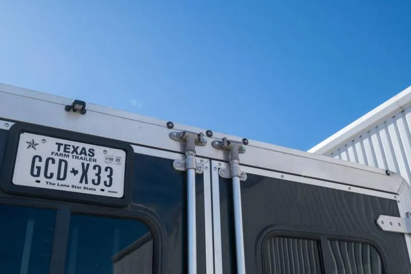 used Horse Trailers Frontier Trailers  for sale, in Seguin, TX Thumbnail 15