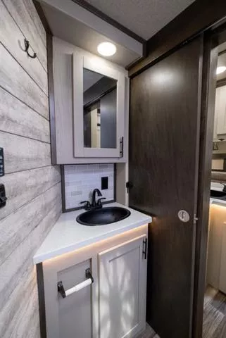 new Horse Trailers Merhow Trailers  for sale, in Seguin, TX Thumbnail 35