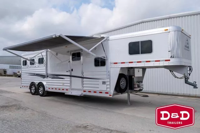 used Horse Trailers Elite Trailers  for sale, in Seguin, TX image-0