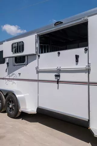 new Horse Trailers Sundowner Trailers  for sale, in Seguin, TX Thumbnail 11