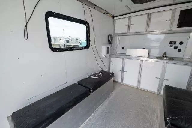 used Office / Fiber Optic Trailers Sundowner Trailers  for sale, in Seguin, TX Thumbnail 10