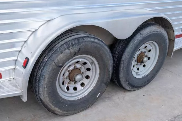 used Horse Trailers Featherlite  for sale, in Seguin, TX Thumbnail 26