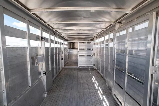 used Stock / Stock Combo Trailers Featherlite  for sale, in Seguin, TX Thumbnail 15