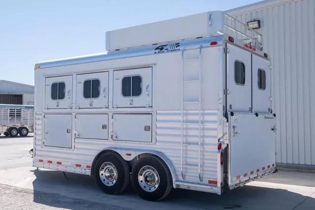 used Horse Trailers 4-Star Trailers  for sale, in Seguin, TX Thumbnail 3