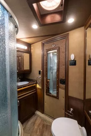 used Horse Trailers Featherlite  for sale, in Seguin, TX Thumbnail 28