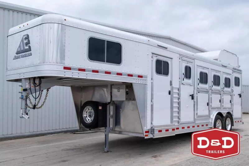 2025 Elite Trailers 4 Horse Trainer Trailer 