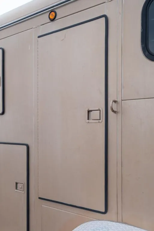 used Horse Trailers CM Trailers  for sale, in Seguin, TX Thumbnail 16