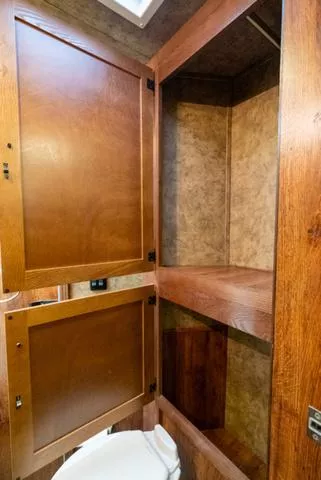 used Horse Trailers Lakota  for sale, in Seguin, TX Thumbnail 33