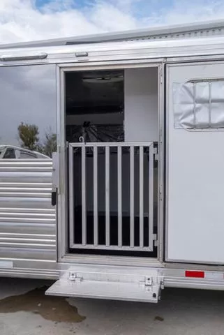 used Horse Trailers Cimarron Trailers  for sale, in Seguin, TX Thumbnail 22
