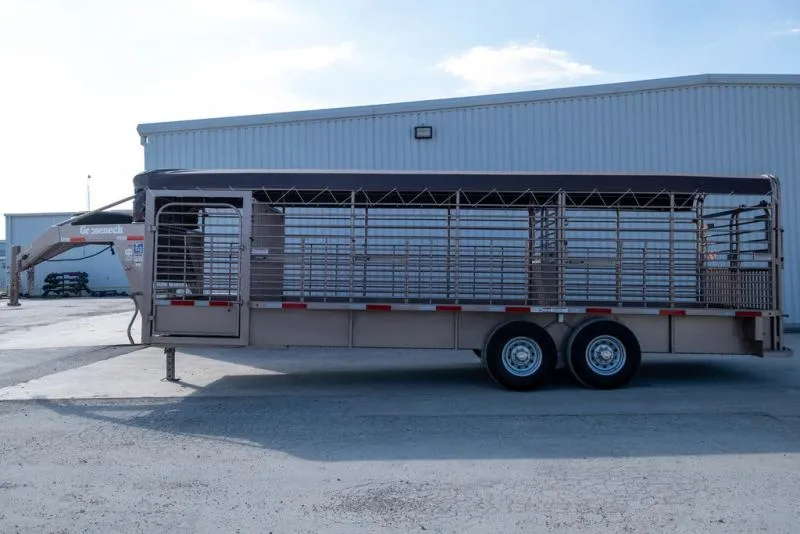 new Stock / Stock Combo Trailers Gooseneck  for sale, in Seguin, TX Thumbnail 2