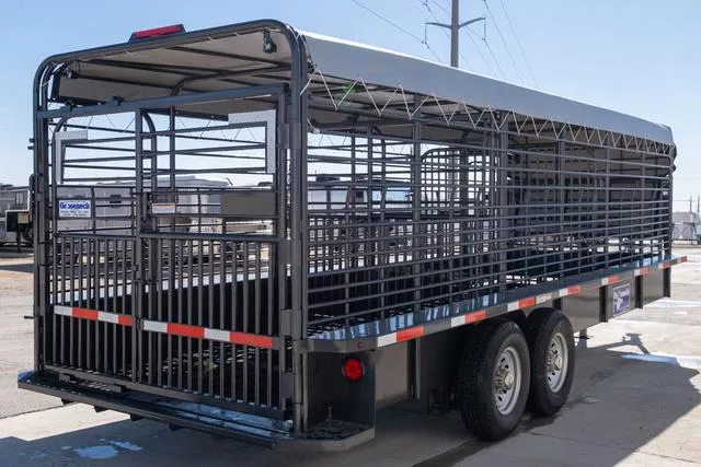 new Stock / Stock Combo Trailers Gooseneck  for sale, in Seguin, TX Thumbnail 4