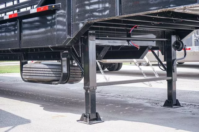 new Stock / Stock Combo Trailers Gooseneck  for sale, in Seguin, TX Thumbnail 3