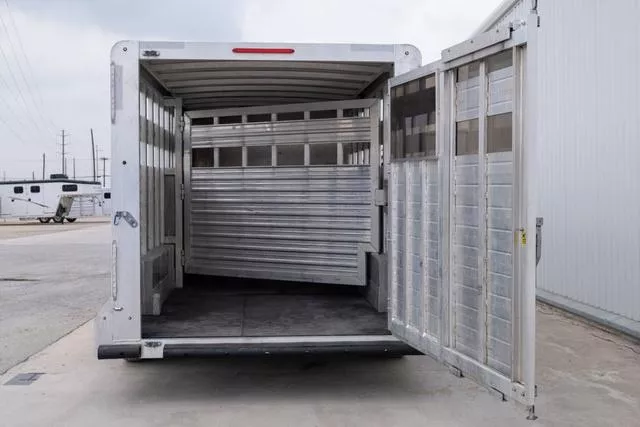 used Stock / Stock Combo Trailers Bloomer  for sale, in Seguin, TX Thumbnail 12