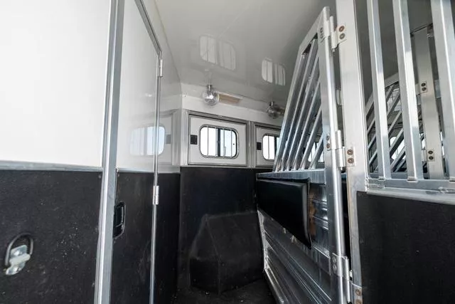 used Horse Trailers Cimarron Trailers  for sale, in Seguin, TX Thumbnail 43