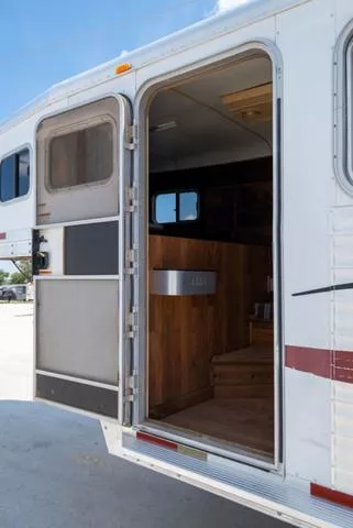 used Horse Trailers Exiss Trailers  for sale, in Seguin, TX Thumbnail 6