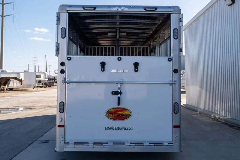 new Horse Trailers Sundowner Trailers  for sale, in Seguin, TX Thumbnail 17