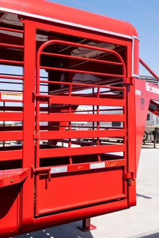 new Stock / Stock Combo Trailers Gooseneck  for sale, in Seguin, TX Thumbnail 6