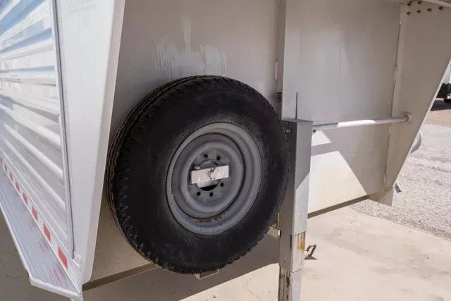 used Stock / Stock Combo Trailers Elite Trailers  for sale, in Seguin, TX Thumbnail 6