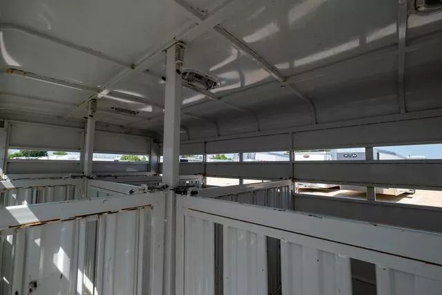 used Horse Trailers W-W Trailer  for sale, in Seguin, TX Thumbnail 10