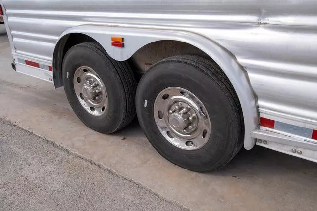 used Horse Trailers Platinum Coach  for sale, in Seguin, TX Thumbnail 35