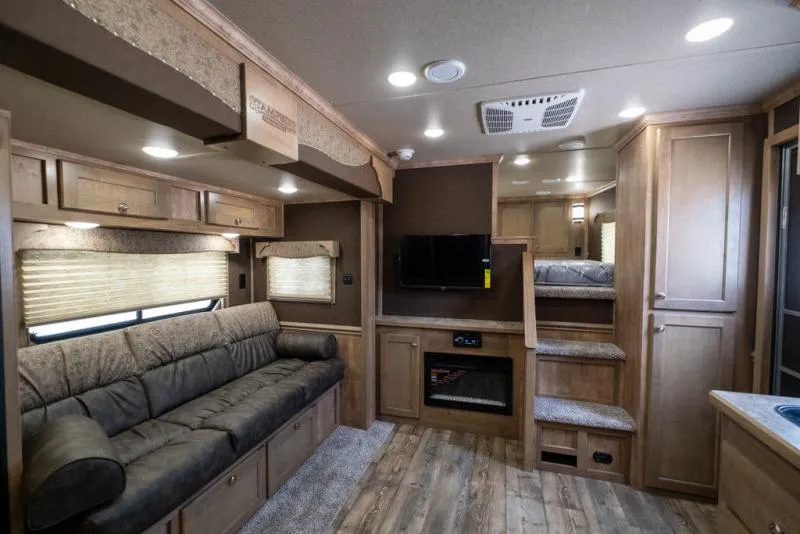 new Horse Trailers Merhow Trailers  for sale, in Seguin, TX Thumbnail 29