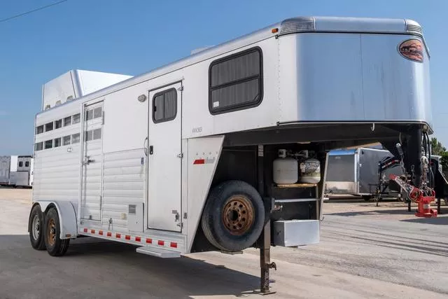 used Horse Trailers Sundowner Trailers  for sale, in Seguin, TX Thumbnail 5
