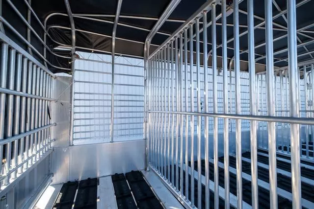 new Stock / Stock Combo Trailers Gooseneck  for sale, in Seguin, TX Thumbnail 8