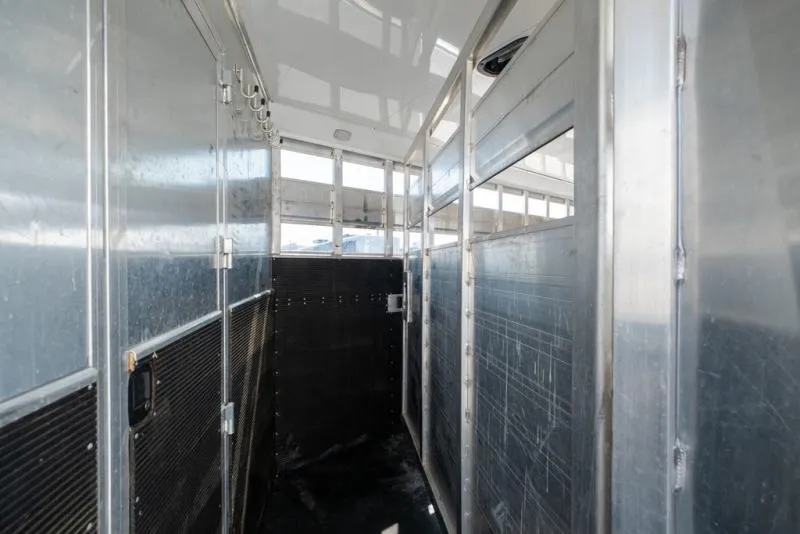 used Horse Trailers Elite Trailers  for sale, in Seguin, TX Thumbnail 22