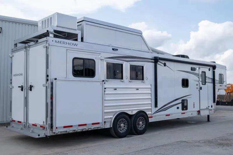 new Horse Trailers Merhow Trailers  for sale, in Seguin, TX Thumbnail 4