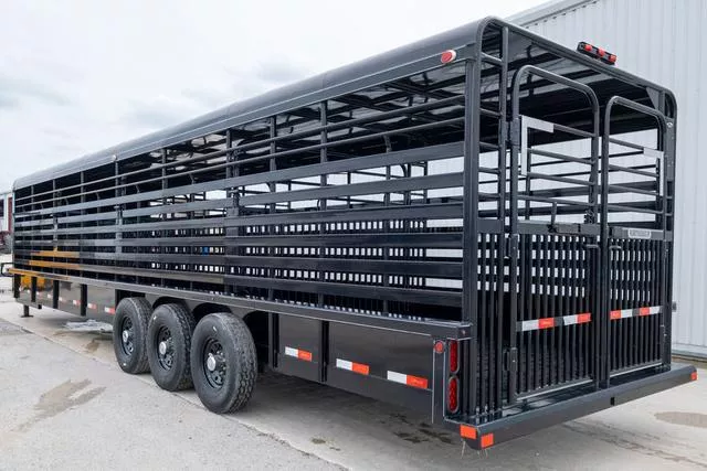 used Stock / Stock Combo Trailers Delco Trailers  for sale, in Seguin, TX Thumbnail 3